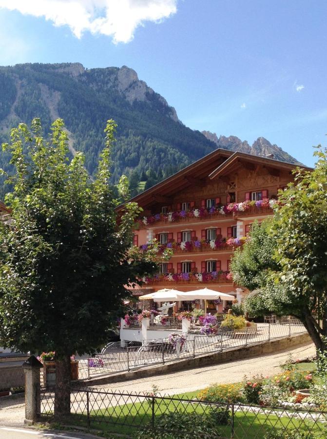 Hotel La Serenella Moena Luaran gambar